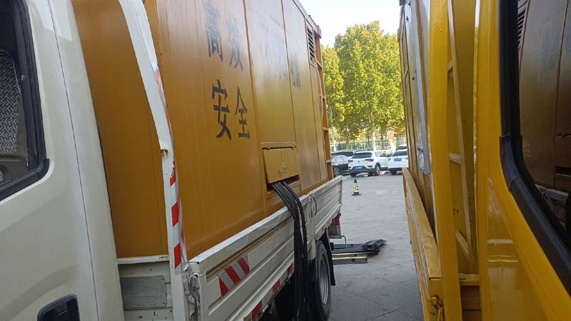 荷塘如何判断柴油发电机组和UPS电源的切换时间是否符合要求？